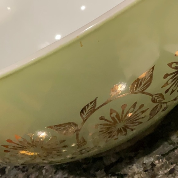 Vintage Pyrex 443 Bowl - Picture 6 of 6